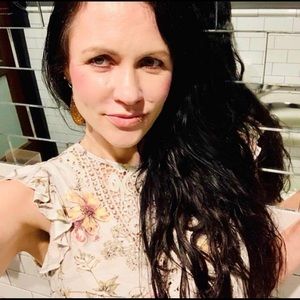 Meet your Posher, Suzanne